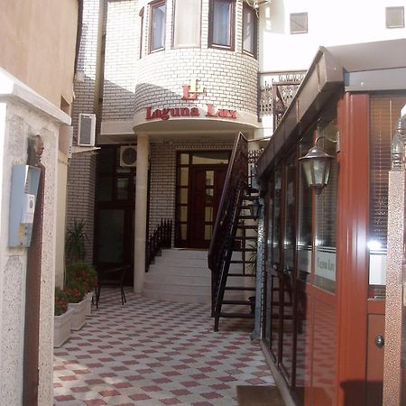 Garni Hotel Laguna Lux Nis Exterior foto